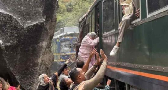 පේරු රාජ්‍යයේ දුම්රිය අනතුරකින් 40කට තුවාල